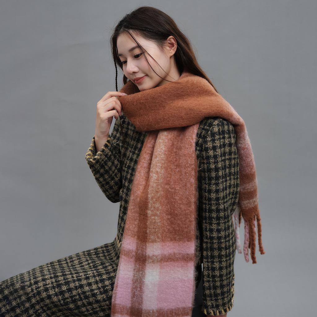 European and American Retro Neutral Maillard Style Imitation Cashmere Plaid Scarf Women's Winter High-end Warm Shawl Tide