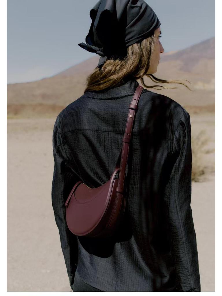 Polene Echtes Leder Halbmond-Satteltasche - Vielseitige Französische Crossbody- und Umhängetasche