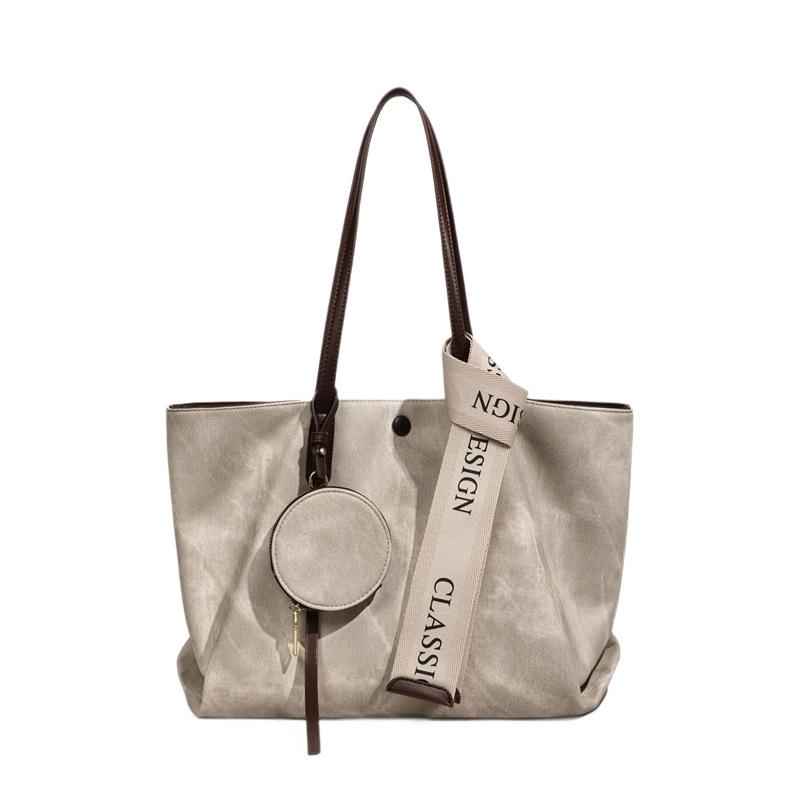 Tote Bag Women's 2025 New Women's Bag Large Capacity Shoulder Bag College Student Commuting Underarm Bag