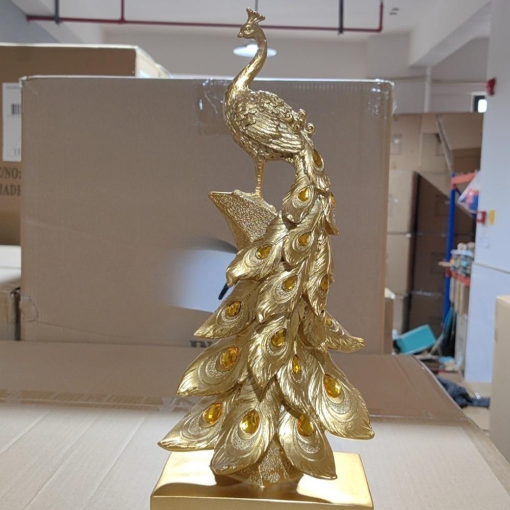 Decorative resin crafts creative and fashionable gold blue peacock ornaments wine cabinets living rooms home decor gifts