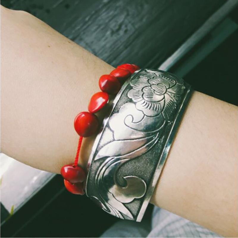 Bohemian Etnický Styl Retro Stříbrný Široký Náramek pro Ženy Vyřezávaný Květ Otevírací Módní Náramek Boho Vintage Šperky