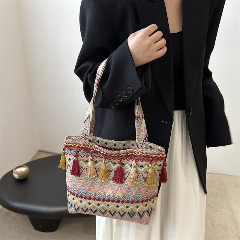 2025 Herbst- und Winter-Neue Tasche Quaste Einzelne Schulter Achseltasche Große Kapazität Gemüsekorb Arbeits-Pendlertasche