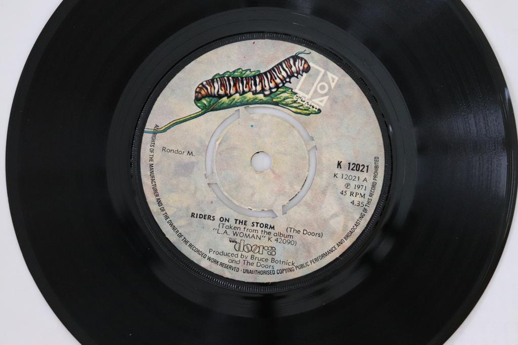 7inch Record DOORS  Riders On The Storm  Changeling K12021 ELEKTRA 1971 UK Rock Used