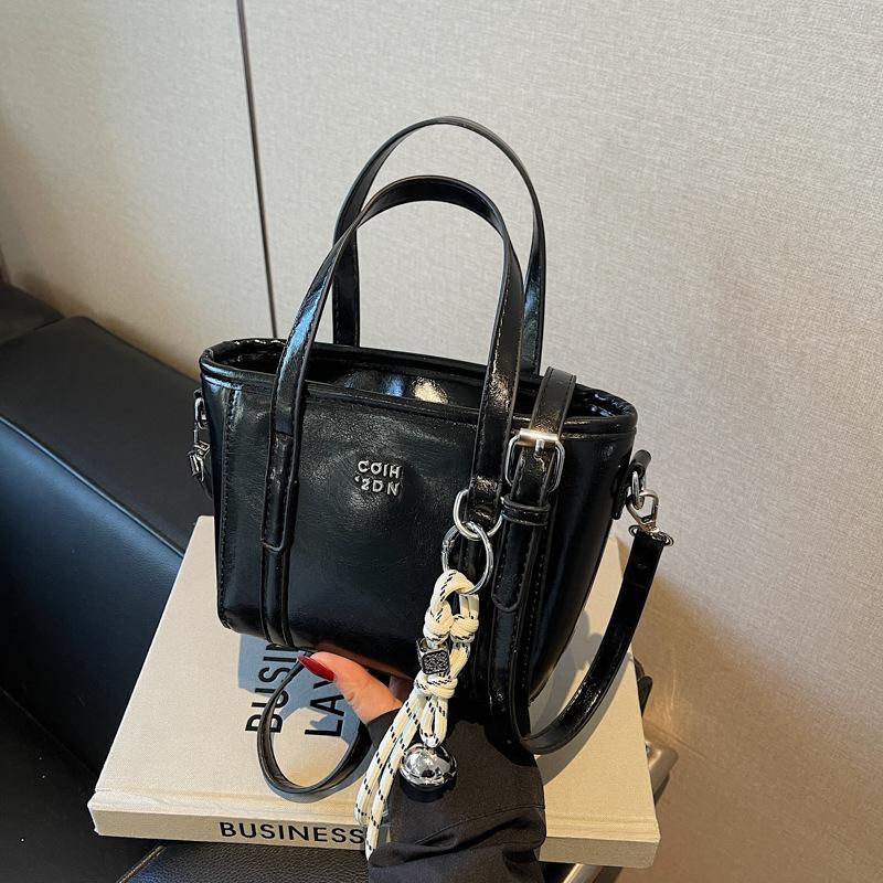 Fashion Handbag Women's New Casual Shoulder Bag Casual Messenger Bag