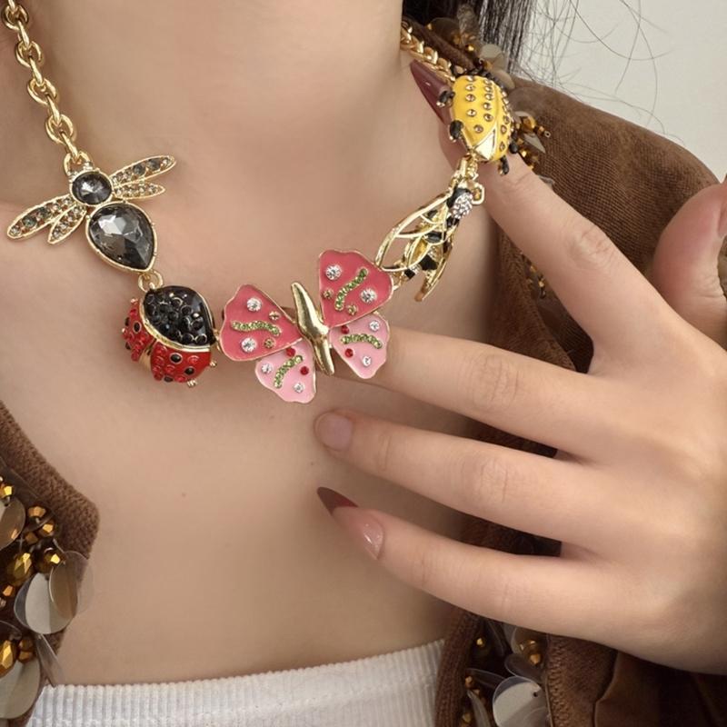 Vintage Punk Smycken Med Färgglada Fjärilar Nyckelpigor Berlock För Kvinnor Handgjordt Halsband Justerbar Längd Halskedja