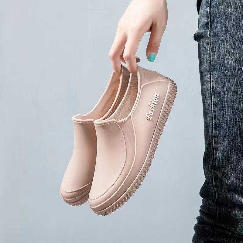 

Модная женская весенне-осенняя дождевая обувь, повседневная, легкая, водонепроницаемая, нескользящая, резиновая обувь для работы на кухне, автомойке 40