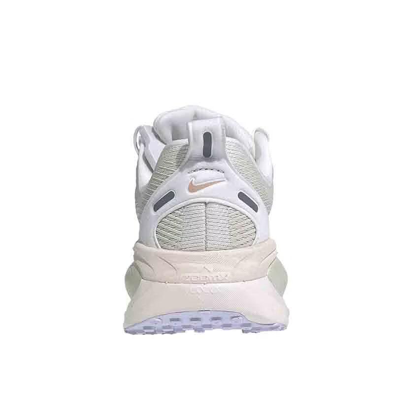 Nike Women's Vomero 18 ESS Running Shoes