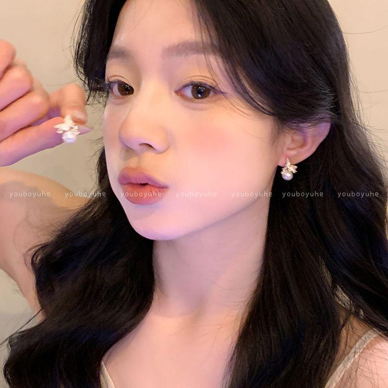 Spring Pearl Small Butterfly ~ High-Grade Light Luxury Ear Studs 2025 New Unique Earrings Small Exquisite Ear Rings