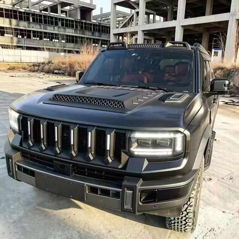 Jetour G700 Hood Protector: Black Warrior Guard Against Sand & Stone