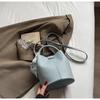 Popular temperament portable bucket bag 2025 spring new high-end messenger bag popular fashion women's shoulder bag