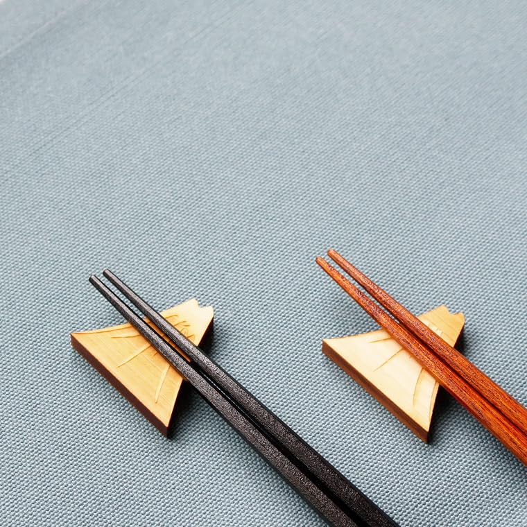 Name Engraved Chopsticks Set Maruhachi Couple Chopsticks Set with Chopstick Rest Wooden Box Wedding Gift Gift Made In Japan Wedding Gift for Parents