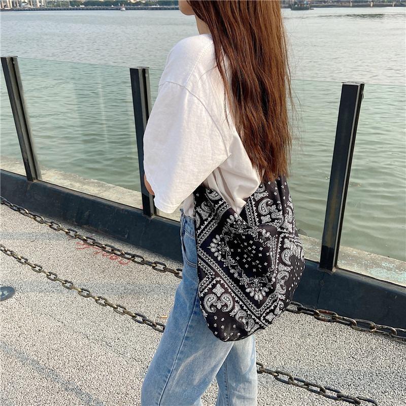 1 Light Retro Cashew Flower Oblique Span Shoulder Bag Casual Shopping Bag Fashion Canvas Bag Women