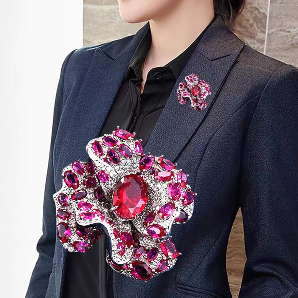 

Elegant Camellia Brooch: High-End Red Corundum Pin & Pendant Versatile Accessory