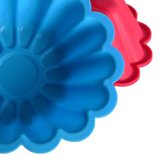 Pastry Cup Heat-resistant Not Easy to Deform Dishwasher Safe Silicone Cake Muffin Liner for Bakery