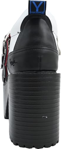 Chaussures à plateforme ceinturées