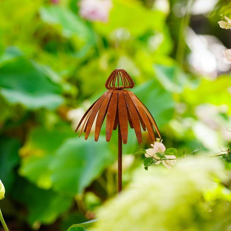 Rusty Echinacea Garden Art Stake Iron Plant Sculpture Weather Resistant Outdoor Decoration for Flower Beds Lawn