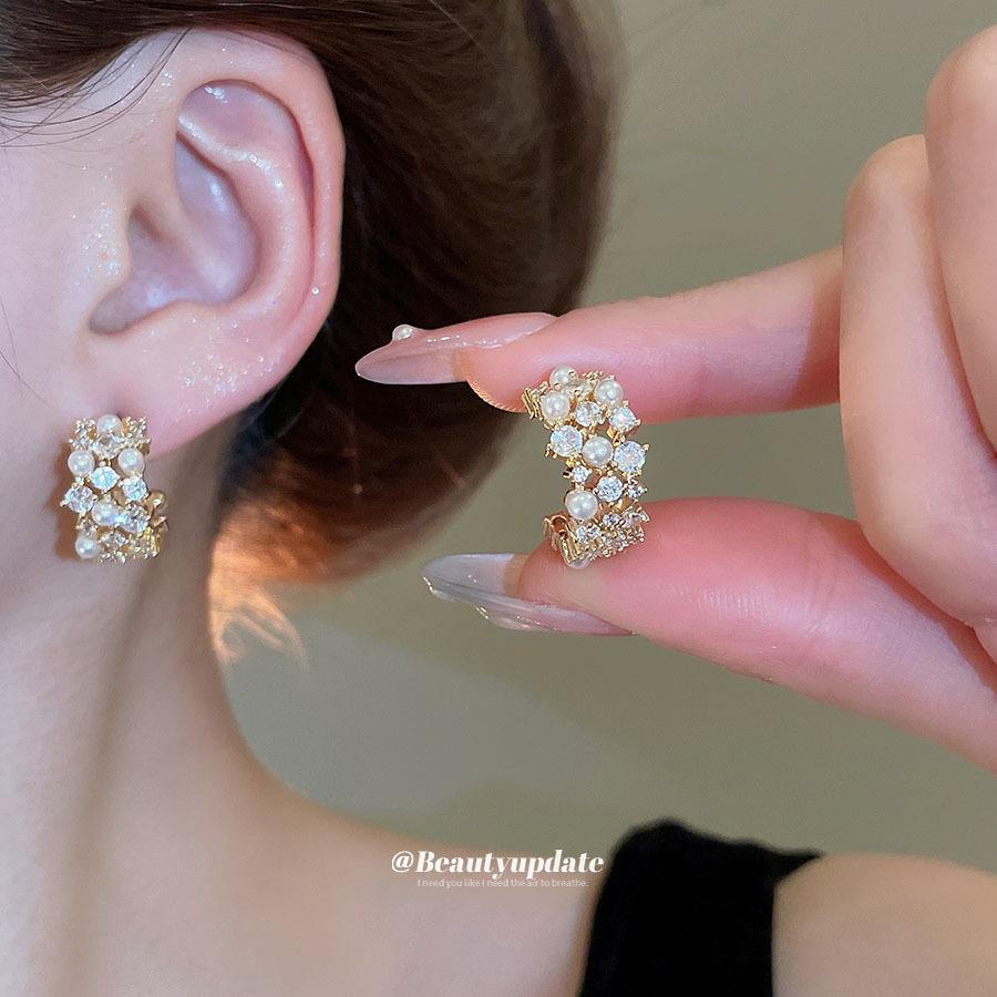 Silver Needle Cubic Zirconia Star C-Shaped Stud Earrings - Sweet & Cool Style, High-End Retro Feel