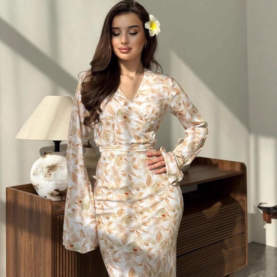 2025 Summer Women's Slimming Long-Sleeve Bodycon Dress - European & American Fashion