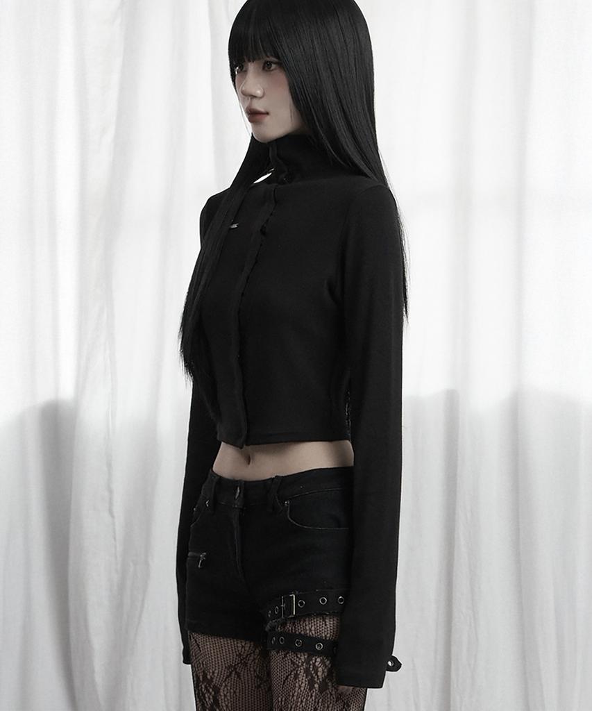 ETRE AU SOMMET Snap Front Crop Top (Black)