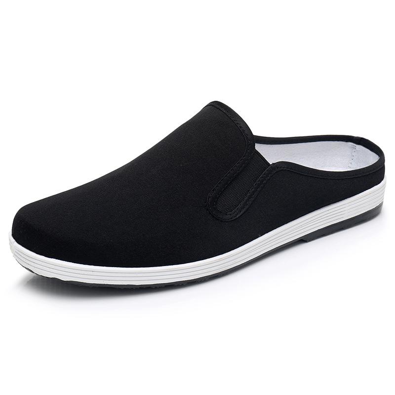 Unisex Slip-On Non-Slip Breathable Black Cloth Shoes - Trendy, Durable Chinese-Style Footwear for Work and Casual Wear