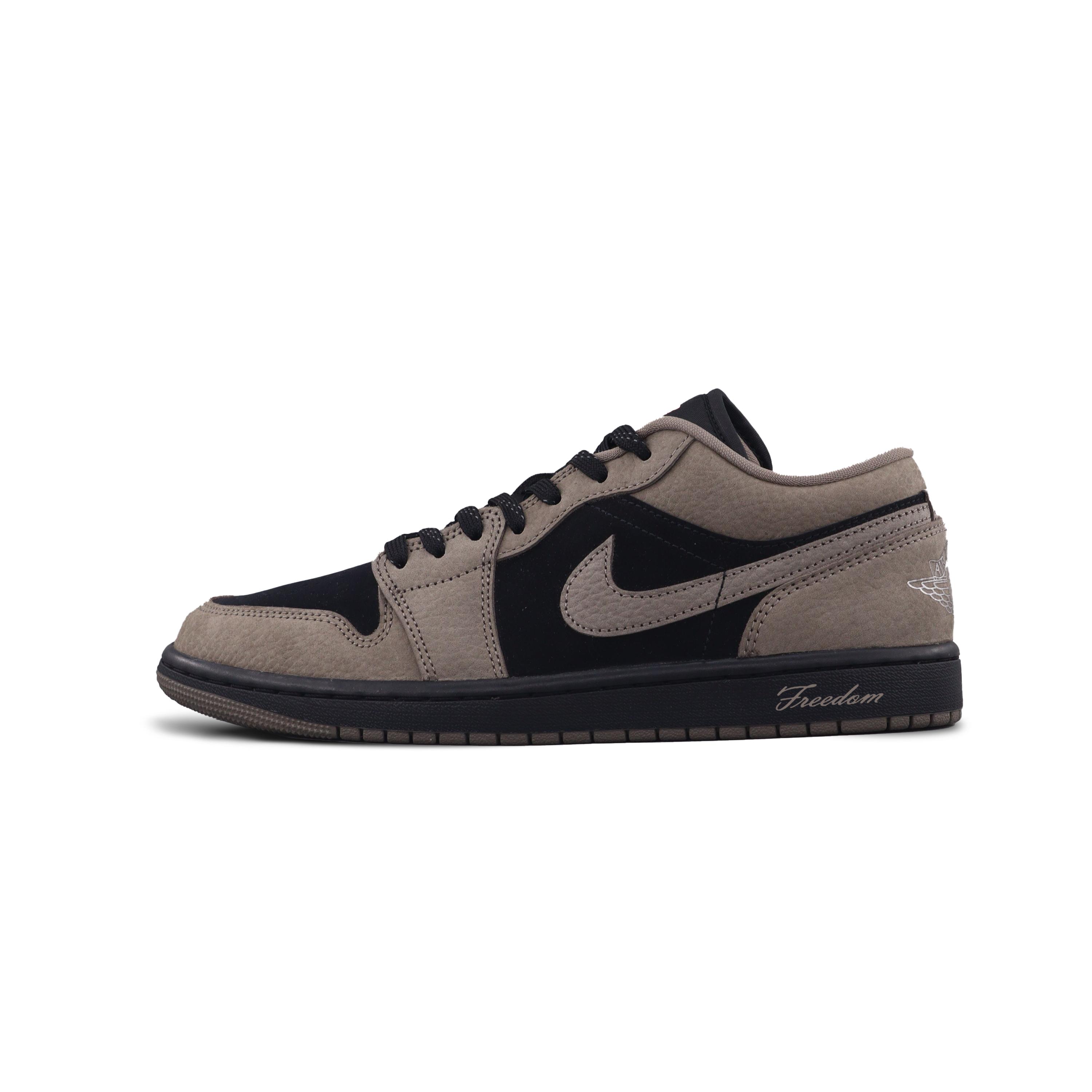 Jordan Air Jordan 1 Mocha AJ Leather Cushioning, Wear Resistant Low top Vintage Basketball Shoes Men s Black Brown 553558-093(Team425-AJ) 40