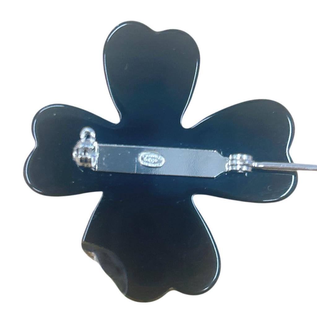 CHANEL Clover Beans present 04P Brooch plastic Black x multicolor Women Used