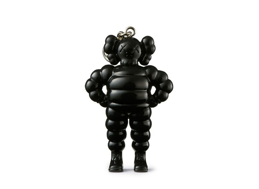 KAWS CHUM KEYHOLDER Black One-Size