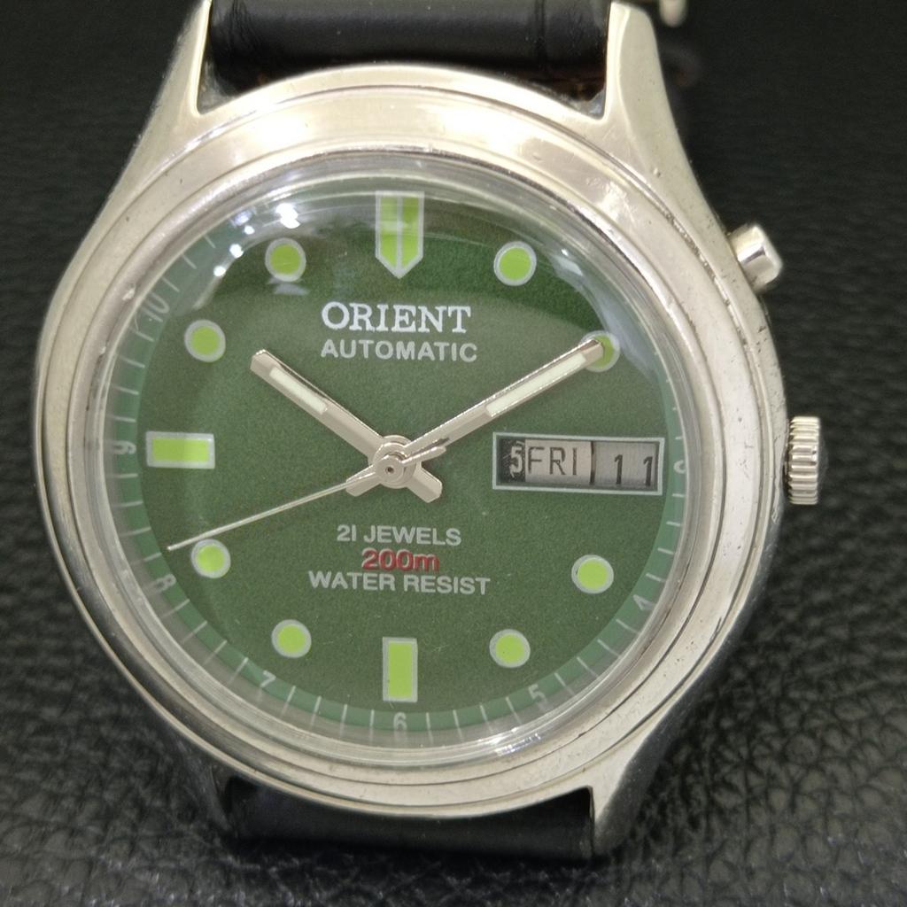 VINTAGE ORIENT AUTOMATIC 46941 JAPAN MENS GREEN COLOR DIAL WATCH A700635-5 R204-a700635