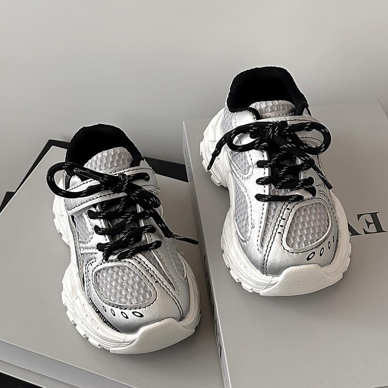 Spring 2026 Trendy Kids' Sports Shoes: Lightweight, Breathable Korean-Style Sneakers for Boys and Fashionable Girls