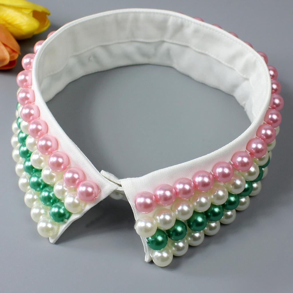 1 Piece of New-style Luxurious Fake Collar for Women, Featuring High-end and Exquisite Craftsmanship with Hand-sewn Pearls. This