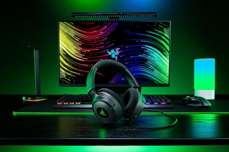 Razer Kraken V4 X Wired Gaming Headset, Black