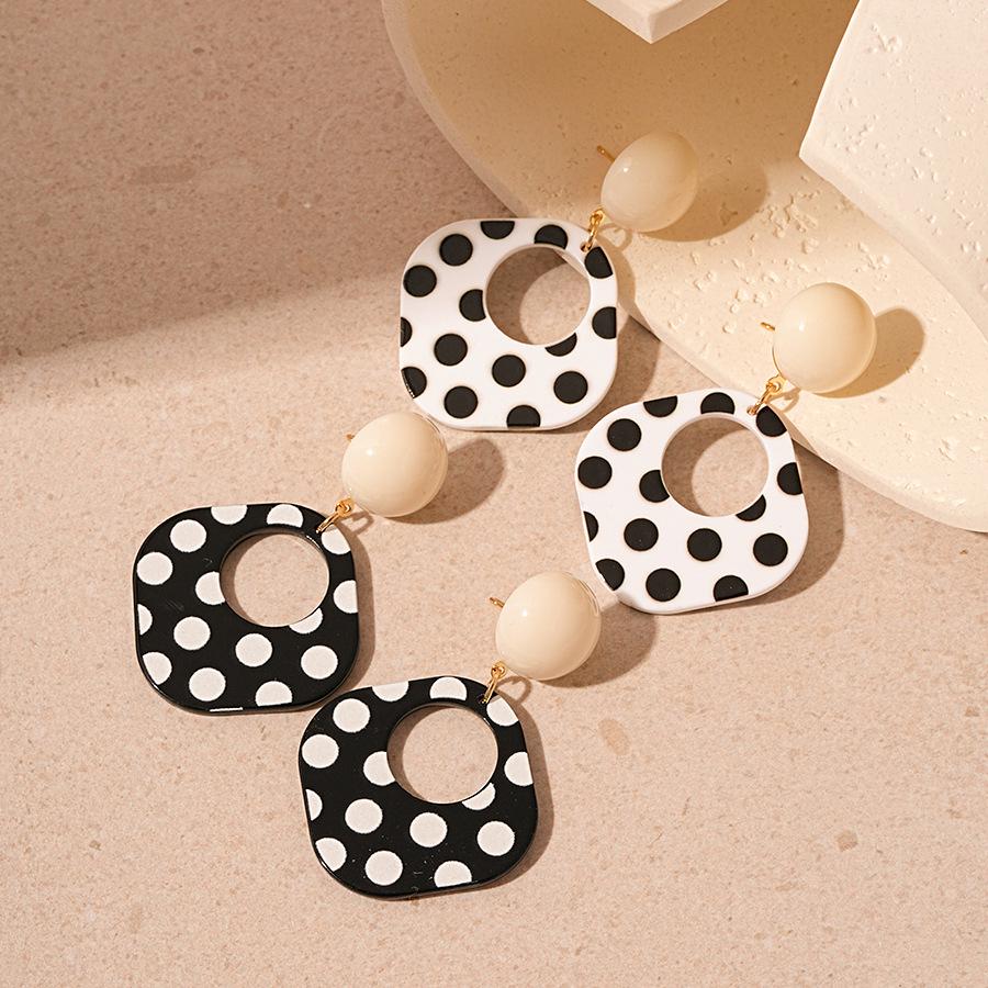 Elegant Retro Black & White Polka Dot Square Earrings - Geometric Silver Pin Design