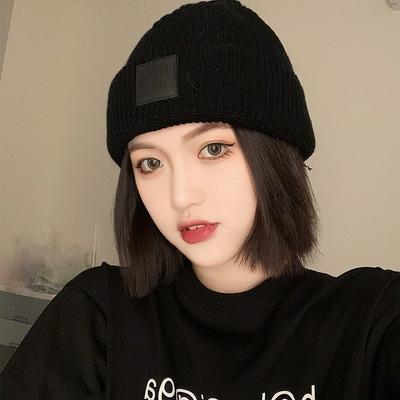 Lässiger vielseitiger Wollhut Damen Herbst und Winter Trendiger männlicher warmer Gesichts-kleiner schwarzer Strick-Kältehut