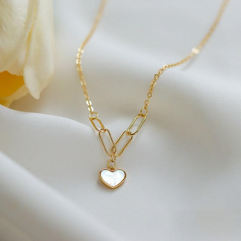 Summer High-quality New Light Luxury Paper Clip Love White Fritillary Pendant S925 Sterling Silver Necklace Women