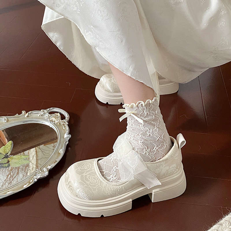 Mary Jane small leather shoes women's 2025 spring new platform lace bow national style with skirt big head single shoes