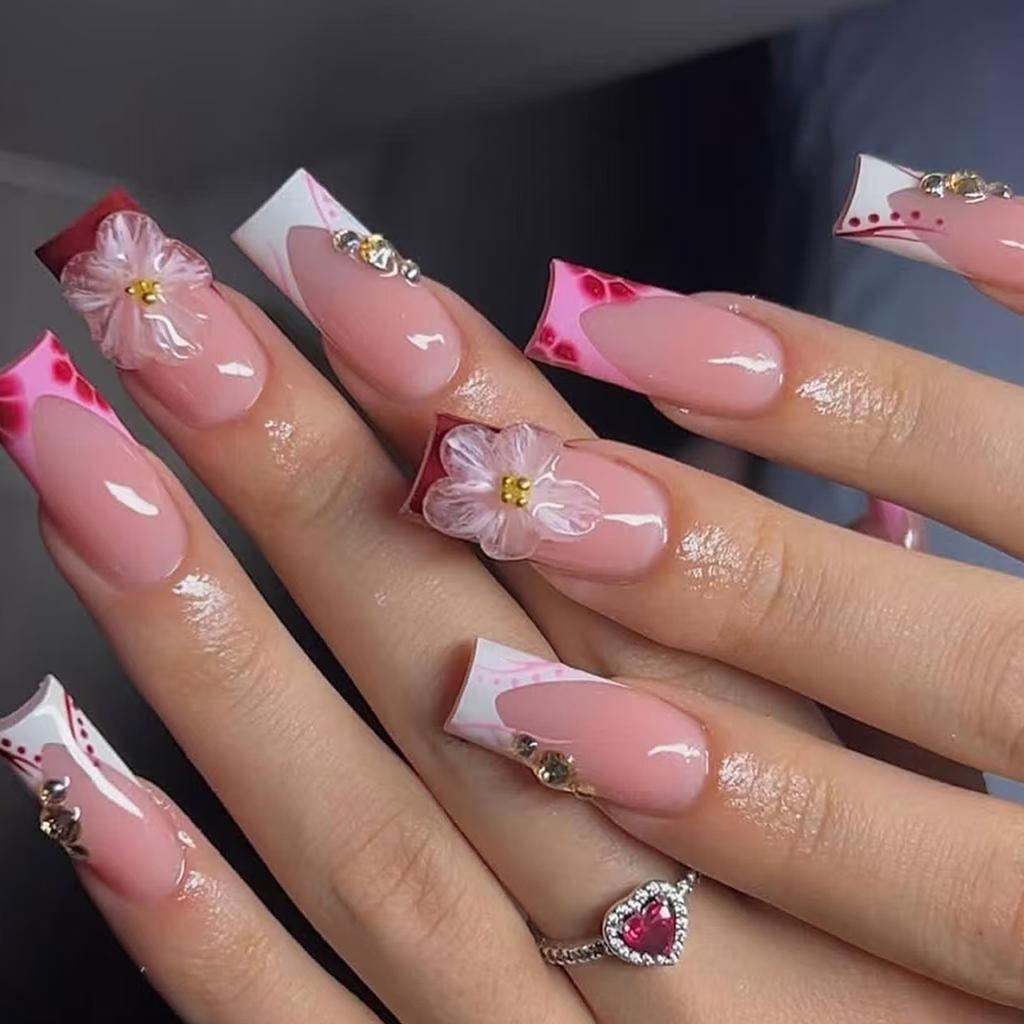 24PCS Square with Press on Nails Luxury Nude Pink Leopard Flower Artistic Fake Nails French Vintage Elegant Design False Nails