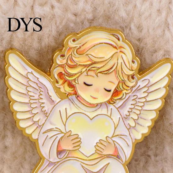 Healing Visual Design Little Angel Brooch Pin for Women, Cute Guardian Holding Heart Lapel Decorative Accessories with Wings, Clothing Accessory