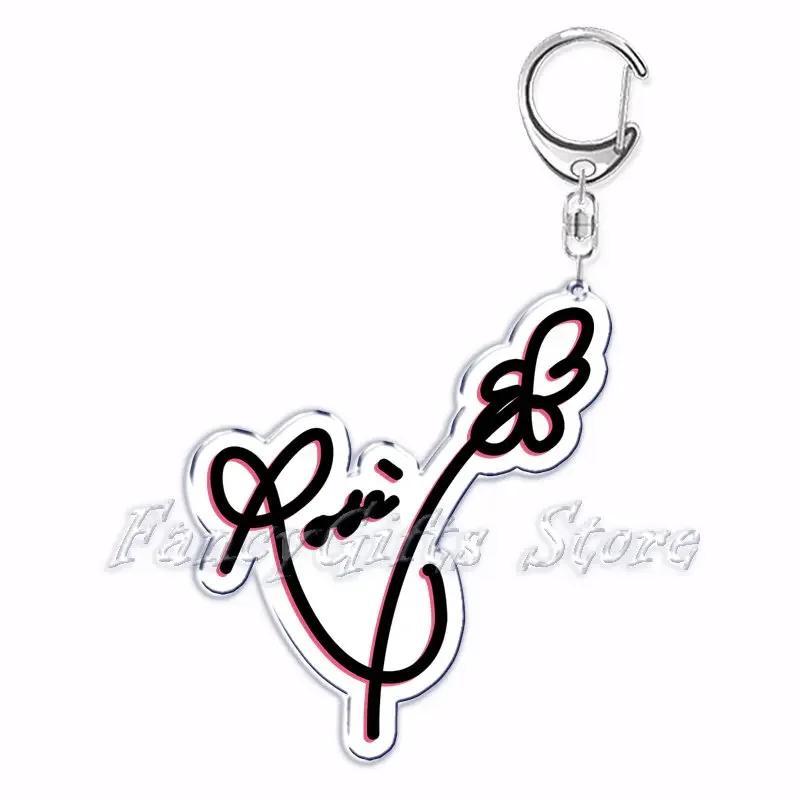 Hot Popular Korean Fashion Kpop Girls Band Keychain for Women Man Bag Accessories Bag Key Chain Ring Keychains Jewelry Fans Gift