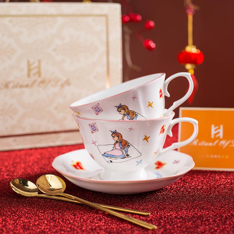 Cana de cafea Alice: Cadou pentru Femei pentru Anul Nou, Ziua de Naștere, Nuntă, Petrecere de Casă Nouă sau Ceai de După-amiază