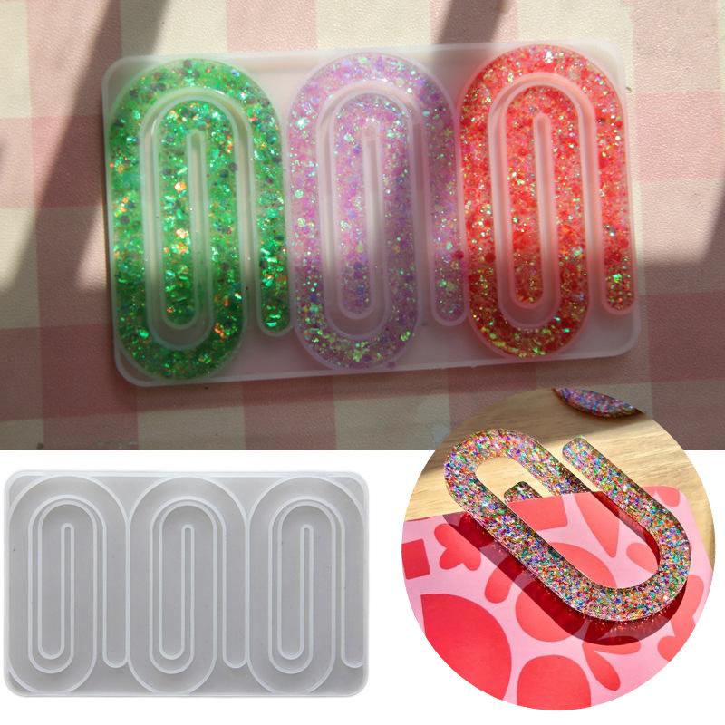 1PCS Paper Clip Bookmark Mold Silicone Pendant Mould Creative DIY Silicone Mold Handmade Gifts Paper Clip Shape Mold Hand Lovers