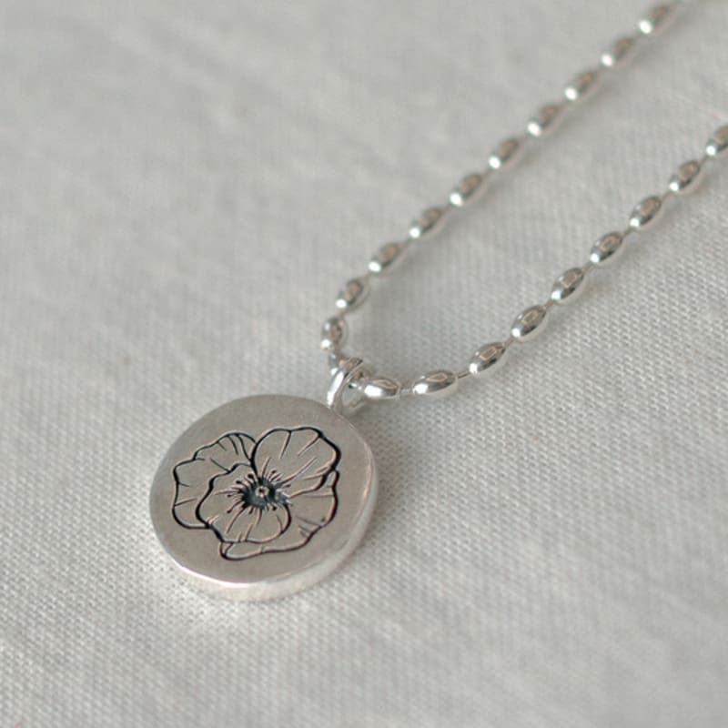 Pinaf Round Poppy Necklace