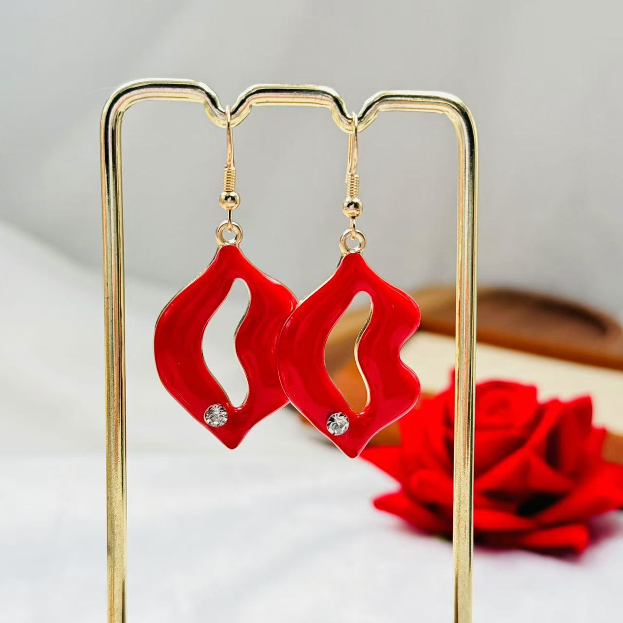 

Fashion red lip lipstick earrings creative personality sexy temperament women s earrings Valentine s Day gift
