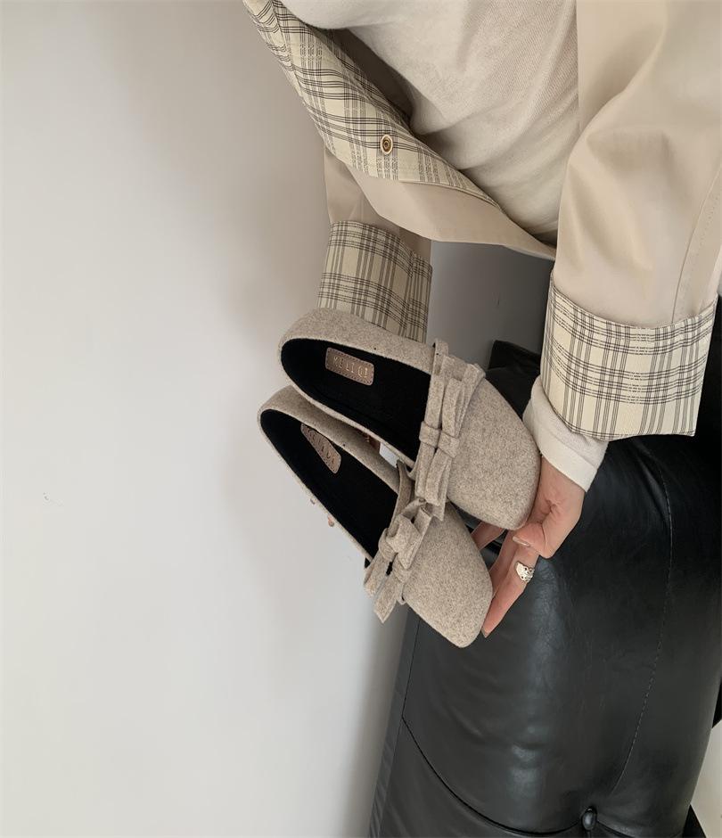 

Spring shoes 2025 new pointed middle heel women s single shoes thick heel light mouth black versatile women s small high heels 39 абрикосовый