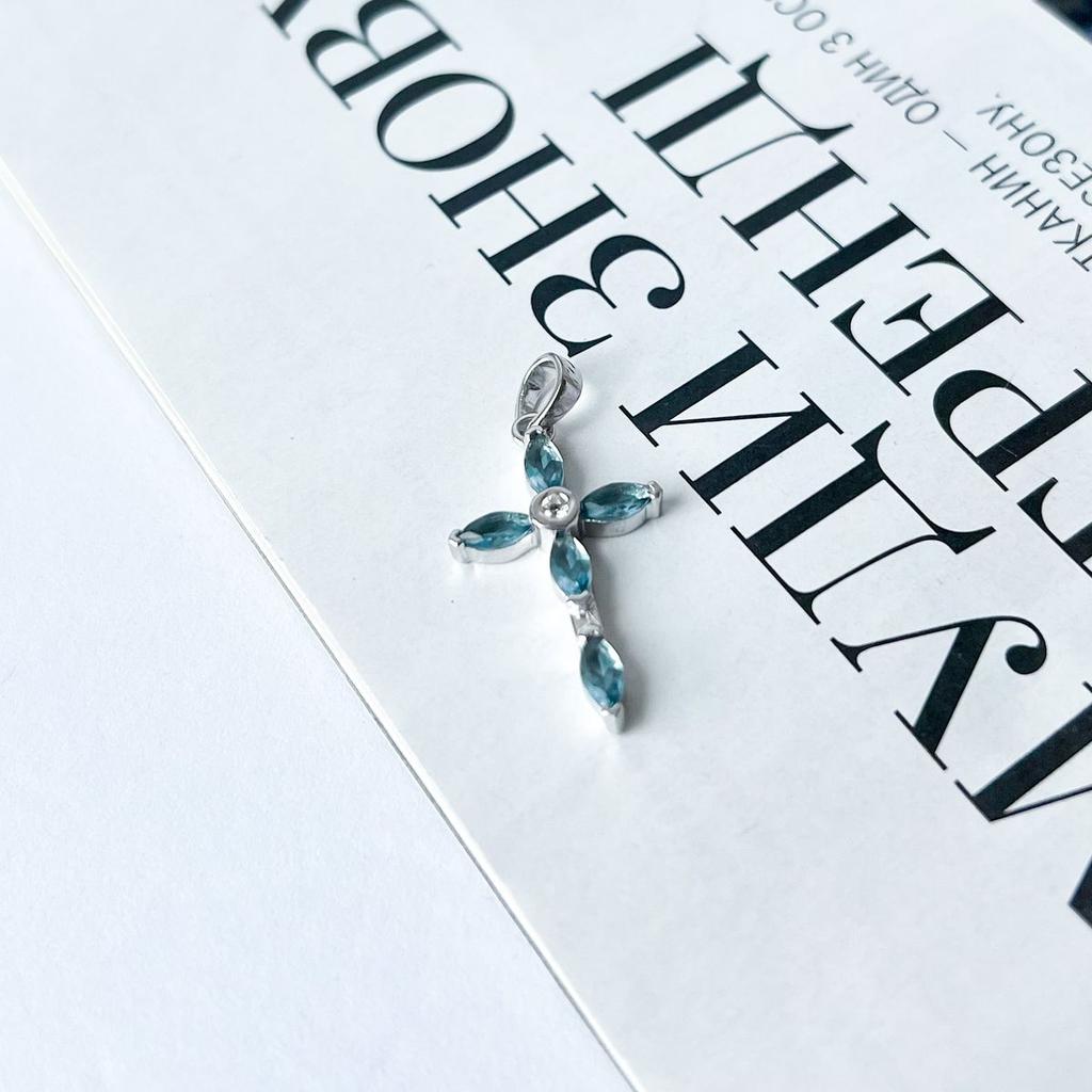 Silver Cross with Topaz London Blue 2.529ct, Cubic Zirkonia (2140993)