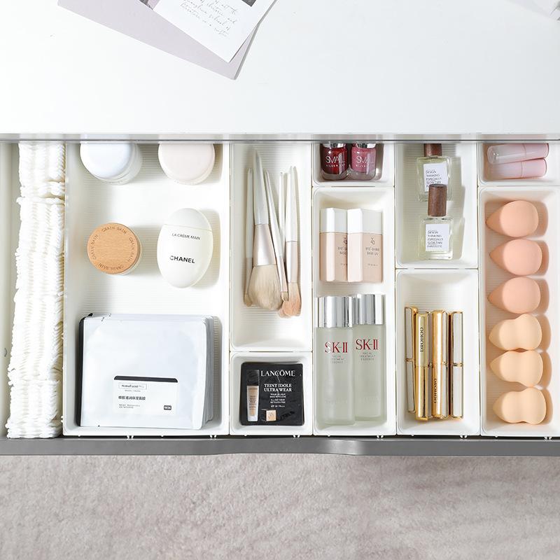 Vestavěné organizační přihrádky Kosmetický patchworkový organizér do zásuvky