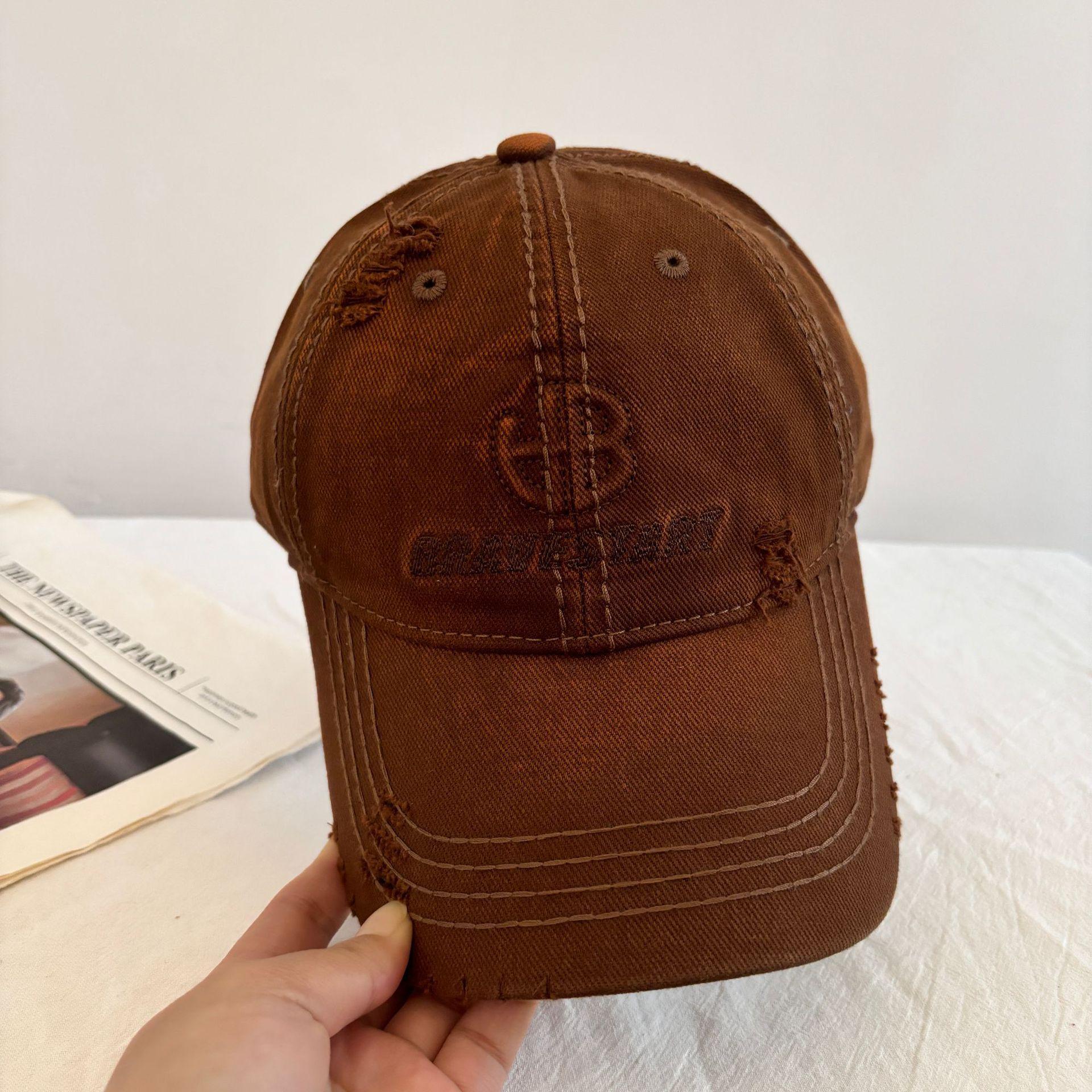 

2025 new trendy brand letter embroidery cap men s street hip-hop face small retro baseball cap women M（56-58cm） коричневий