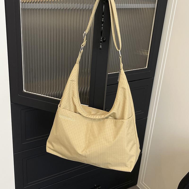 

2025 Women s Large Capacity Plaid Tote Shoulder Bag - Versatile, Casual & Simple for Commuting. хаки