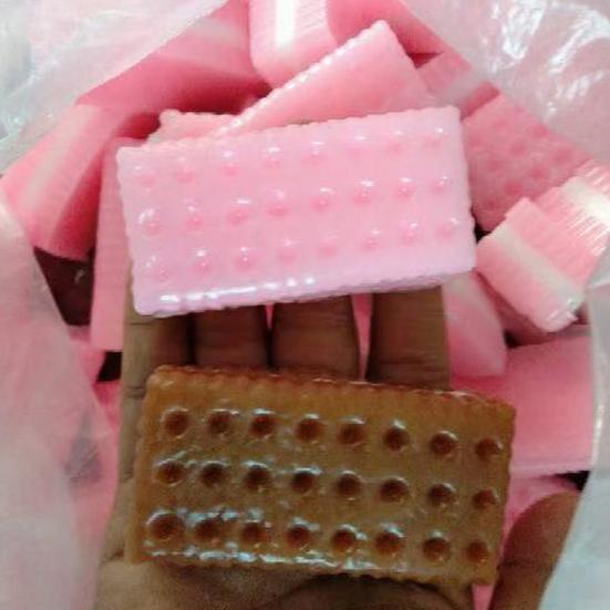 Long Biscuit Stress Relief Toy Simulation Strawberry Chocolate Sandwich Biscuit Squeeze Toy Decompression Food Sensory Toy Workers Relaxation Gift