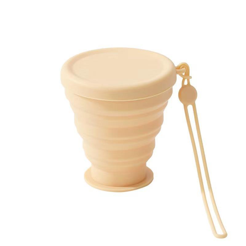 

Outdoor Silicone Folding Cup with Hanging Hole Creative Water Cup Travel Portable Washing Cup for Camping Hiking Travelling жовтий
