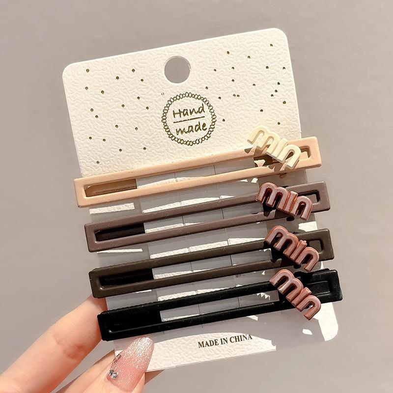 Autumn & Winter Coffee Hair Clip: Women's Seamless Duckbill, BB & Bangs Clips